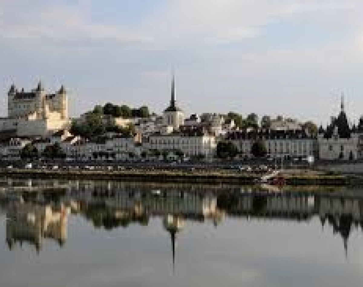 Visite audio-commentée de la ville de Saumur.