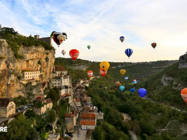 Rocamadour et ses montgolfières